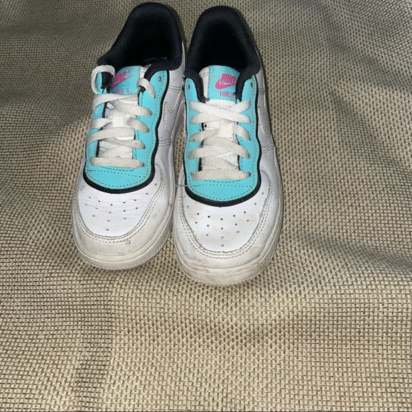 Air Force 1 - Picture 2 of 4